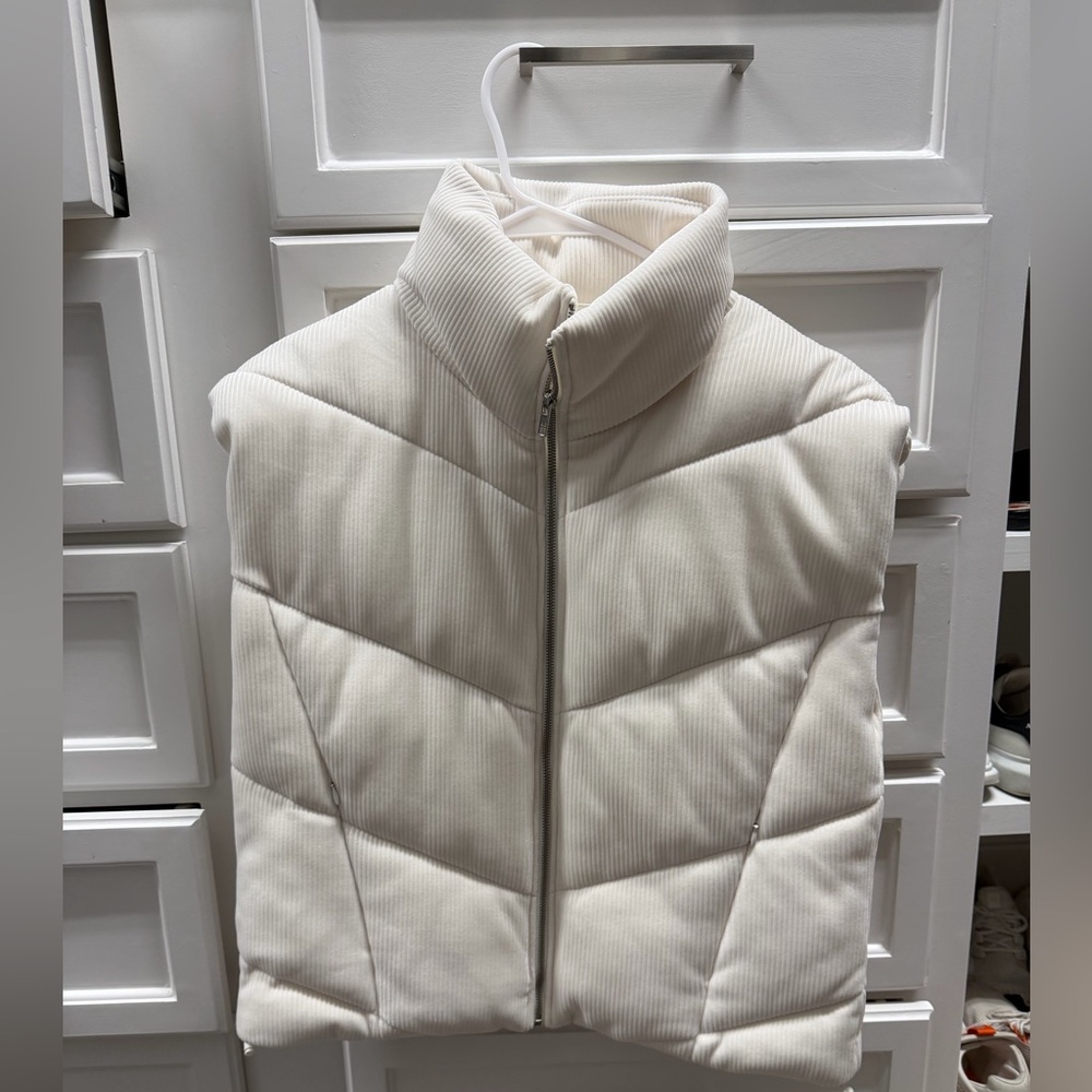 Alo Vest